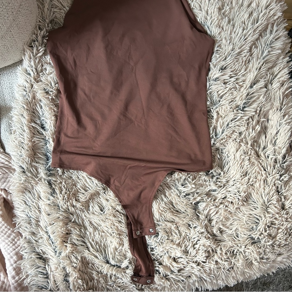 ReoRia • Women's Basic Sexy Sleeveless Racer
Back Halter Neck Bodysuit - Picture 6 of 6